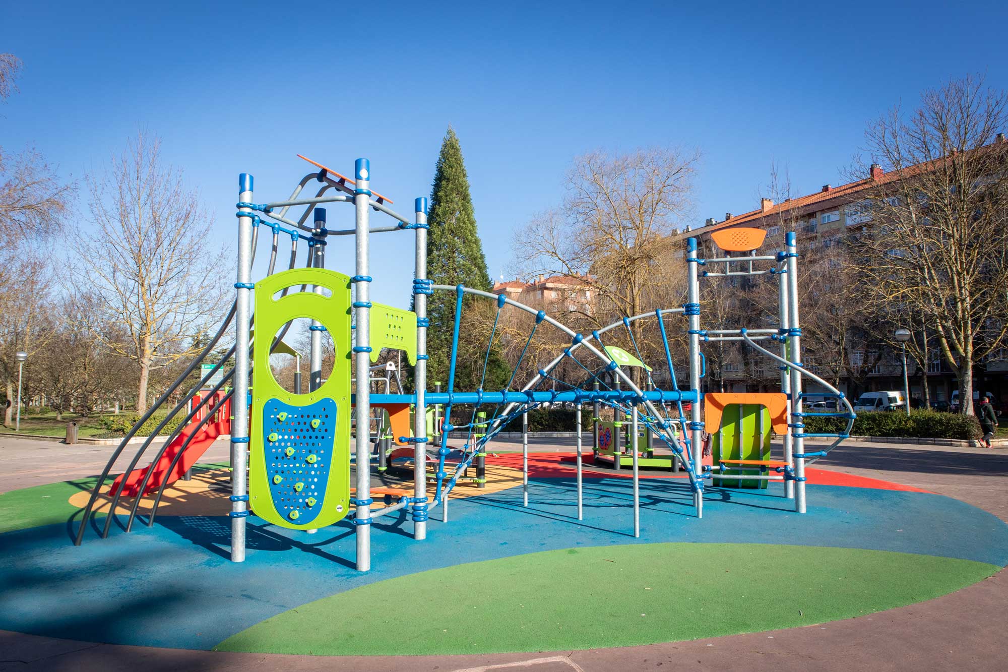 Structure de jeux multifonction pour enfants 3 à 16 ans – Gamme Mion